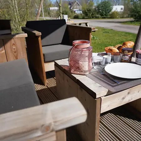 Luksusowy namiot Luxe En Romantische Overnachting 4 Personen Grumpy *