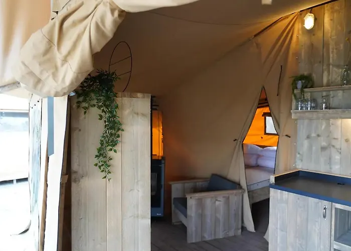 Luxury tent Luxe En Romantische Overnachting 4 Personen Grumpy Behelp