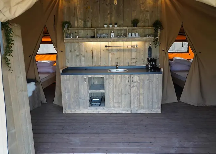 Luxury tent Luxe En Romantische Overnachting 4 Personen Grumpy *