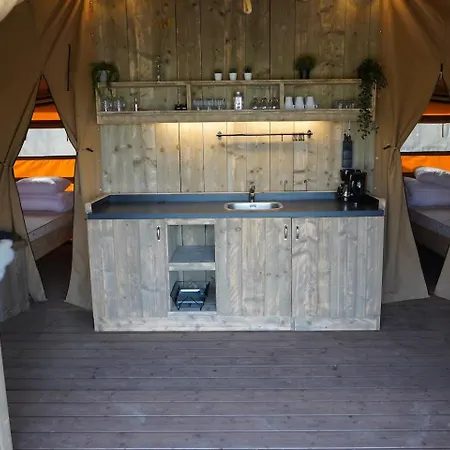Luxury tent Luxe En Romantische Overnachting 4 Personen Grumpy *